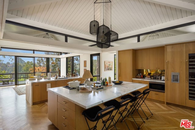 900 Napoli Drive, Pacific Palisades, CA 90272 — photo 4 of 22