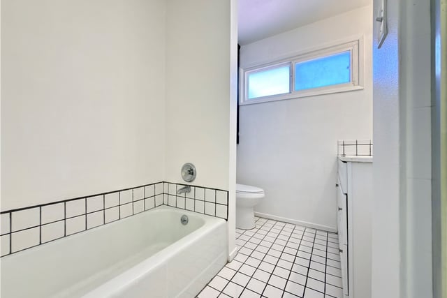 44137 Fern, Lancaster, CA 93534 — photo 9 of 32