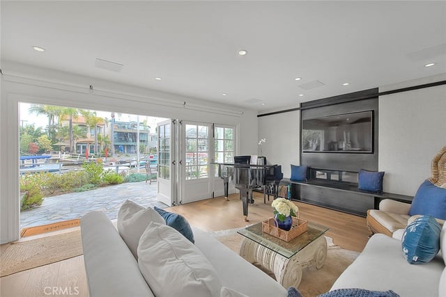 5590 E The Toledo, Long Beach, CA 90803 — photo 33 of 53