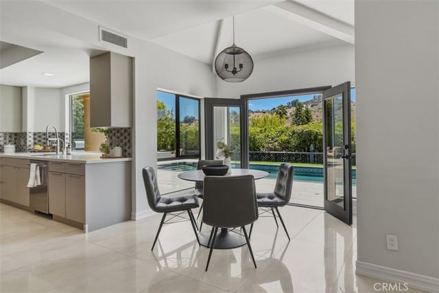 4423 Tedregal Court, Calabasas, CA 91302 — photo 13 of 33