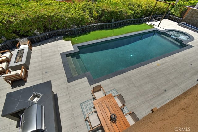 4423 Tedregal Court, Calabasas, CA 91302 — photo 30 of 33