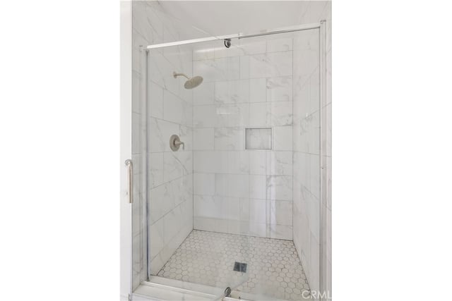 4343 Finley Avenue 27, Los Angeles, CA 90027 — photo 14 of 22