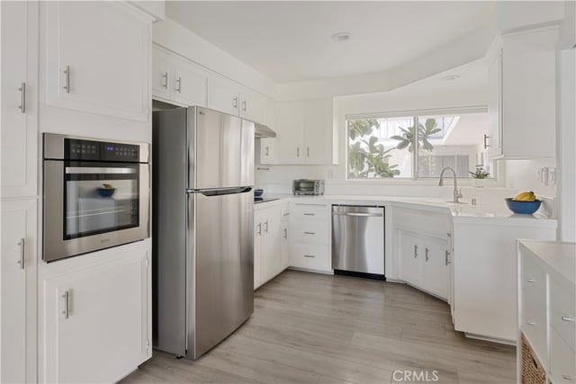 4343 Finley Avenue 27, Los Angeles, CA 90027 — photo 7 of 22