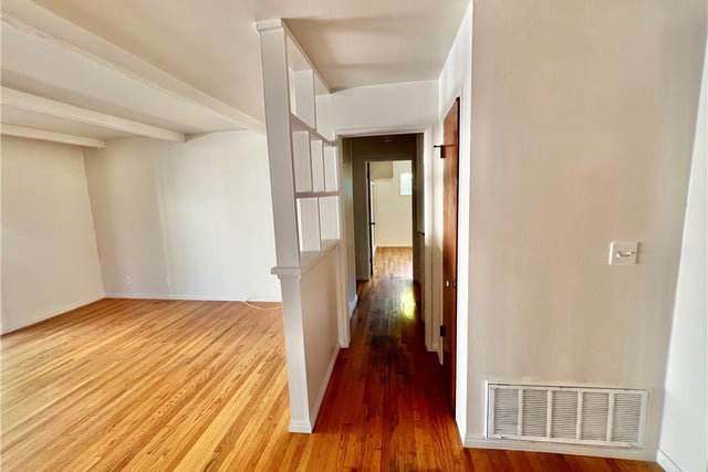 16527 Superior, Northridge, CA 91343 — photo 11 of 54