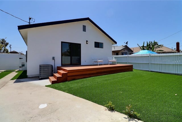 2015 W 42nd Place, Los Angeles, CA 90062 — photo 21 of 23
