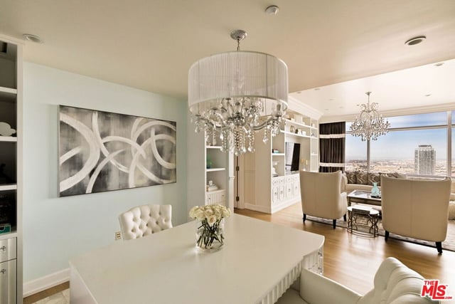 900 W Olympic Boulevard 42E, Los Angeles, CA 90015 — photo 10 of 73