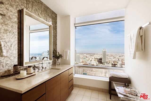 900 W Olympic Boulevard 42E, Los Angeles, CA 90015 — photo 25 of 73