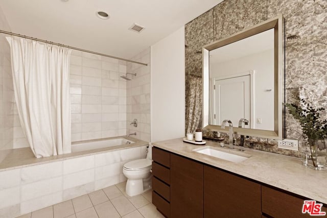 900 W Olympic Boulevard 42E, Los Angeles, CA 90015 — photo 26 of 73