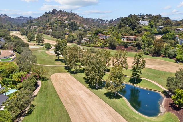 10981 Bellagio Road, Los Angeles, CA 90077 — photo 4 of 38