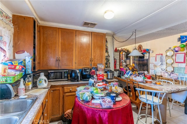 4452 Rosewood Avenue, Los Angeles, CA 90004 — photo 19 of 28