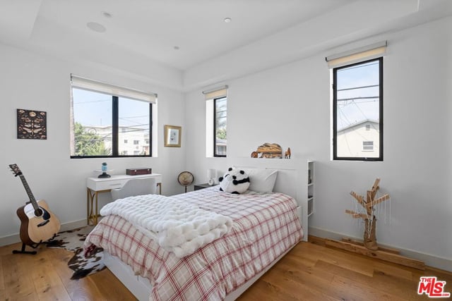 2414 Penmar Avenue, Venice, CA 90291 — photo 13 of 32