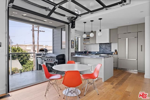 2414 Penmar Avenue, Venice, CA 90291 — photo 16 of 32