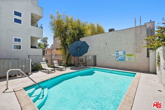 11230 Peach Grove Street 208, Los Angeles, CA 91601 — photo 29 of 40