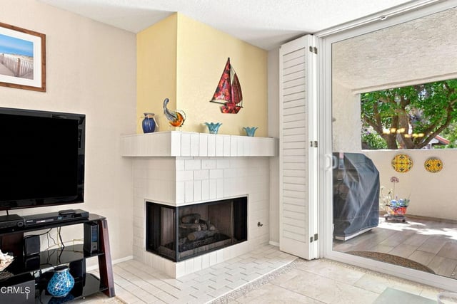 2253 Martinique Lane, Oxnard, CA 93035 — photo 14 of 66