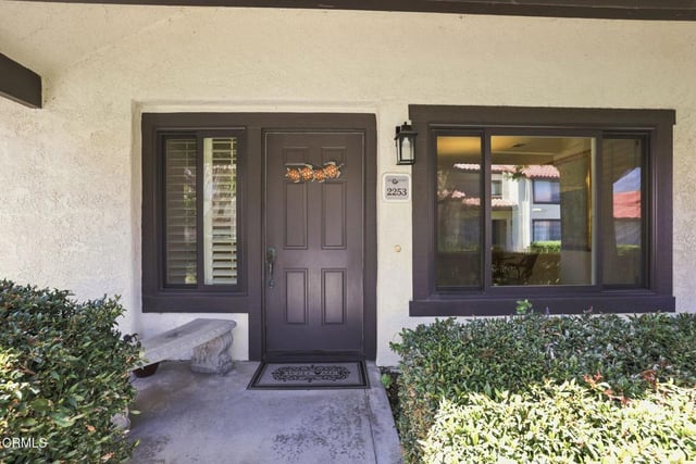 2253 Martinique Lane, Oxnard, CA 93035 — photo 6 of 66
