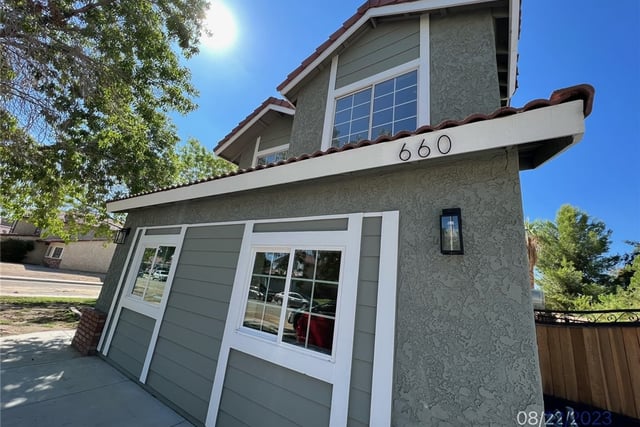 660 E Avenue J10, Lancaster, CA 93535 — photo 4 of 9