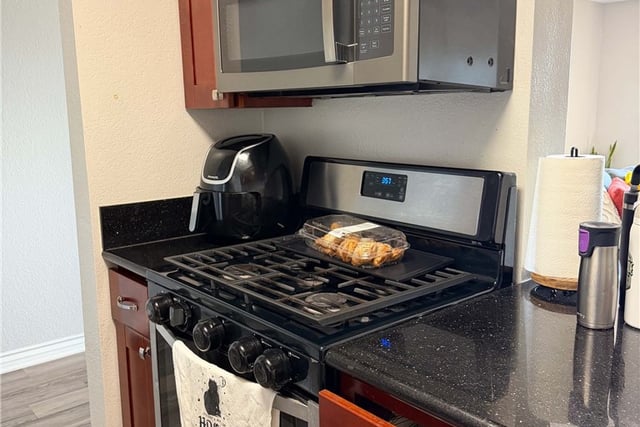 2309 E 17th 202, Long Beach, CA 90804 — photo 24 of 53