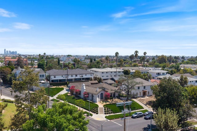 800 S Plymouth Boulevard, Los Angeles, CA 90005 — photo 52 of 55
