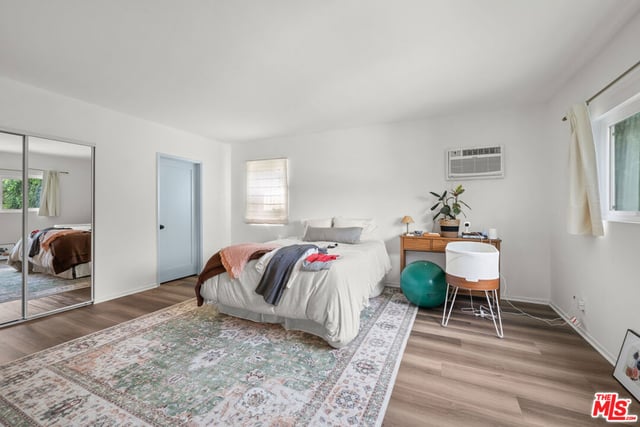 915 S Wooster Street, Los Angeles, CA 90035 — photo 22 of 35