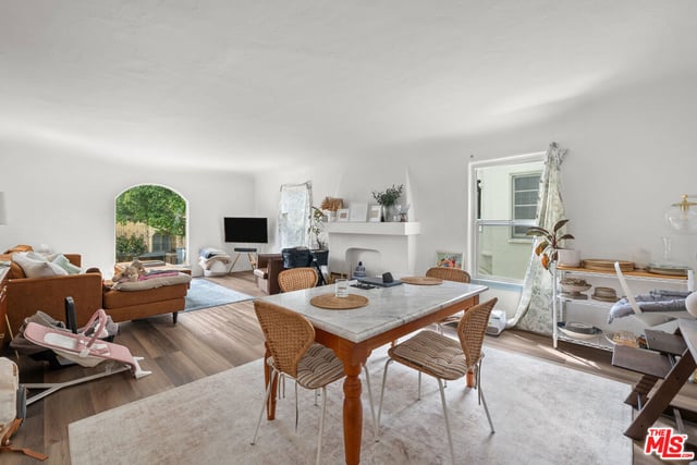 915 S Wooster Street, Los Angeles, CA 90035 — photo 24 of 35