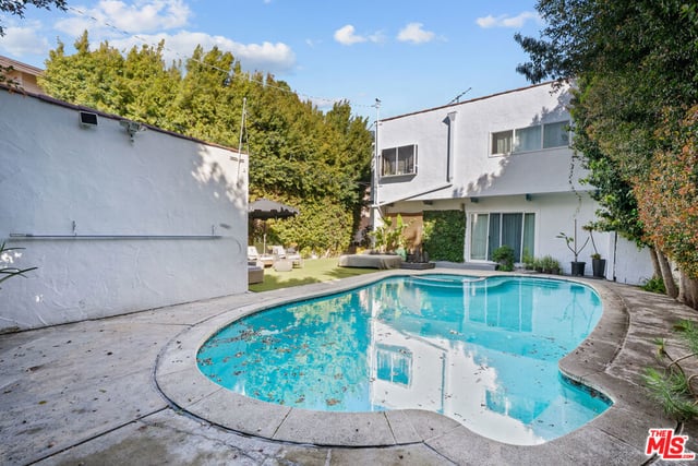 915 S Wooster Street, Los Angeles, CA 90035 — photo 7 of 35