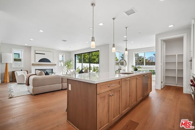 6606 W 80th Place, Los Angeles, CA 90045 — photo 17 of 39
