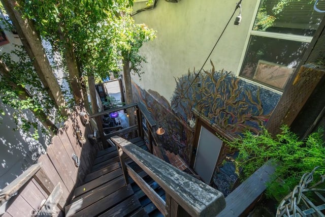 8869 Lookout Mountain Ave, Los Angeles, CA 90046 — photo 25 of 52