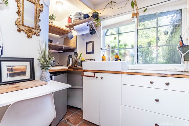 8869 Lookout Mountain Ave, Los Angeles, CA 90046 — photo 40 of 52