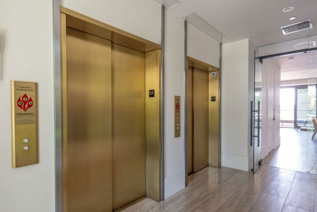 8420 Sunset Boulevard 602, West Hollywood, CA 90069 — photo 5 of 37