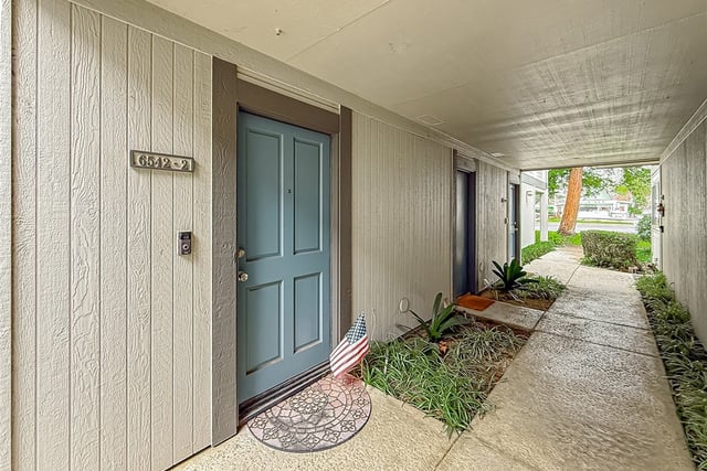6542 Stoney View 2, Simi Valley, CA 93063 — photo 2 of 14
