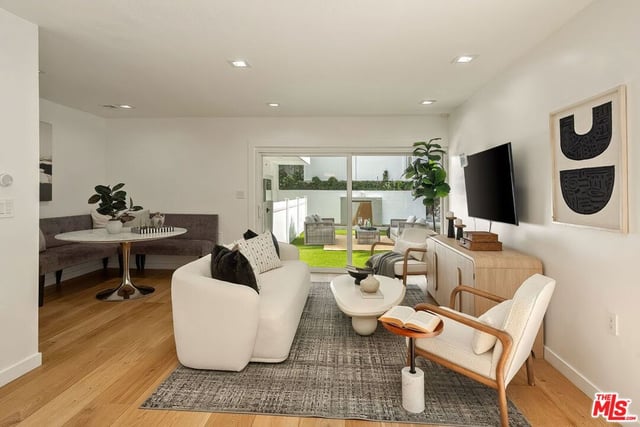 2557 Greenvalley Road, Los Angeles, CA 90046 — photo 10 of 20