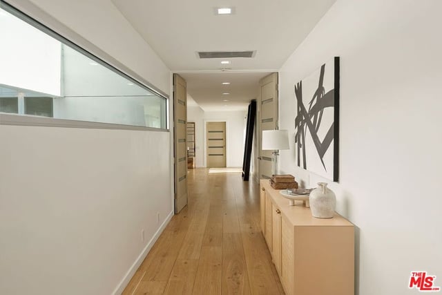 2557 Greenvalley Road, Los Angeles, CA 90046 — photo 12 of 20