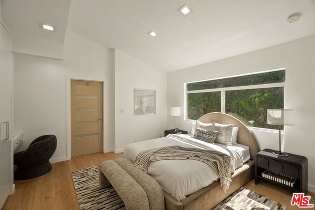 2557 Greenvalley Road, Los Angeles, CA 90046 — photo 15 of 20