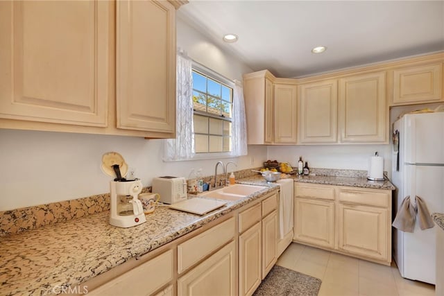 2765 Colby, Los Angeles, CA 90064 — photo 11 of 35