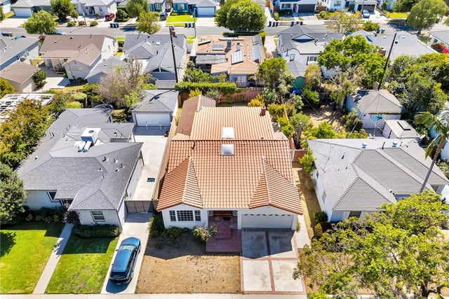 2765 Colby, Los Angeles, CA 90064 — photo 2 of 35