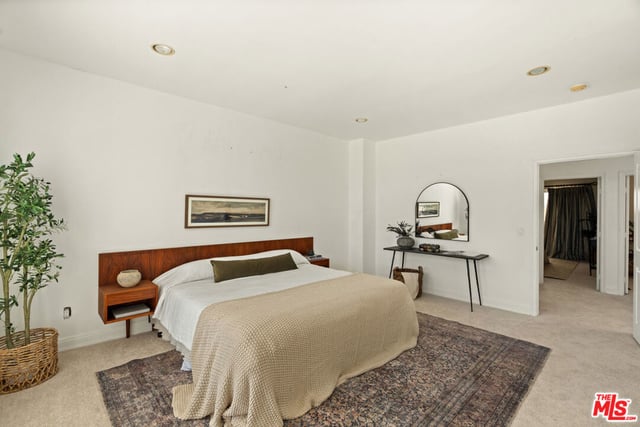 11982 Mayfield Avenue D, Los Angeles, CA 90049 — photo 31 of 37