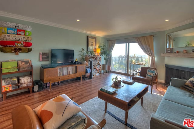 1707 Micheltorena Street 208, Los Angeles, CA 90026 — photo 3 of 29