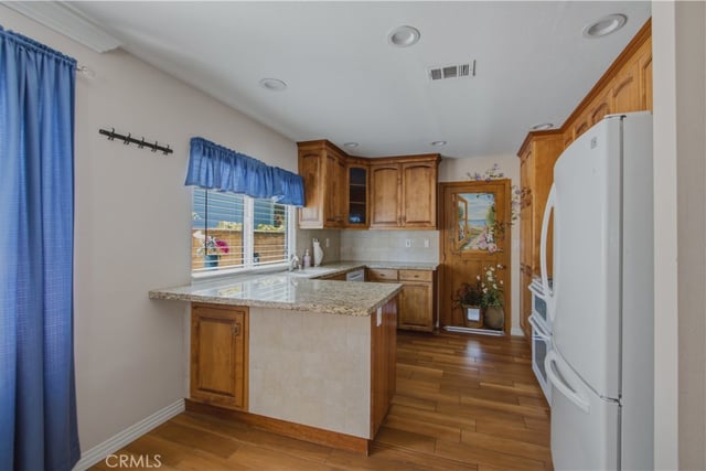 25814 Via Candice, Valencia, CA 91355 — photo 6 of 40