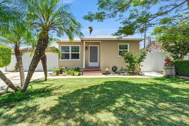 5072 Gardenia, Long Beach, CA 90807 — photo 3 of 30