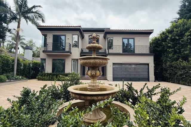 13359 Chandler Boulevard, Sherman Oaks, CA 91401 — photo 2 of 4