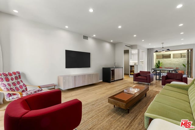 9000 Cynthia Street 207, West Hollywood, CA 90069 — photo 12 of 23