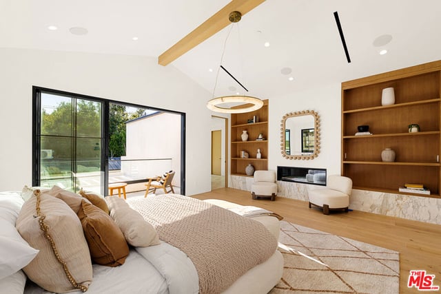 311 N Bowling Green Way, Los Angeles, CA 90049 — photo 10 of 29