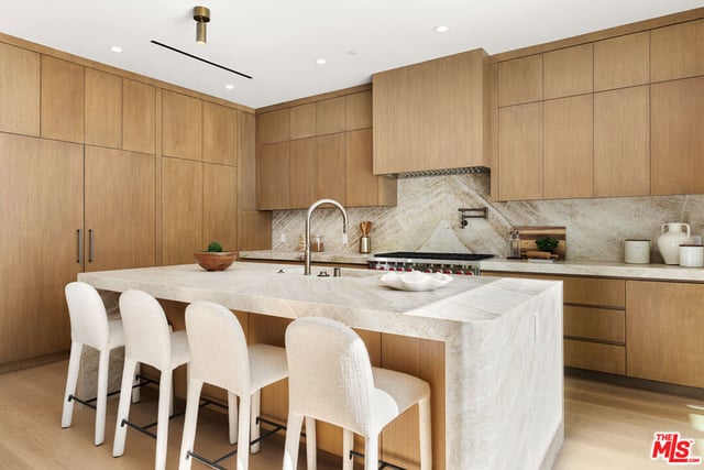 311 N Bowling Green Way, Los Angeles, CA 90049 — photo 4 of 29