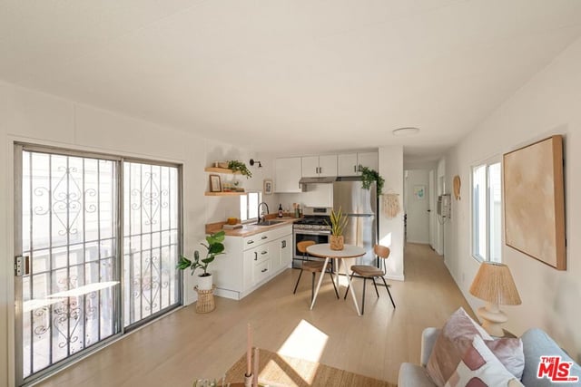 11250 Playa Street 82, Culver City, CA 90230 — photo 5 of 19