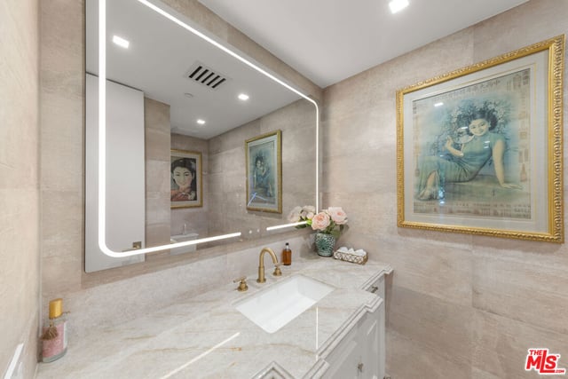 300 N Swall Drive 158, Beverly Hills, CA 90211 — photo 11 of 23