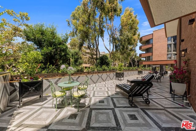 300 N Swall Drive 158, Beverly Hills, CA 90211 — photo 13 of 23