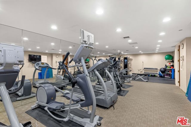 300 N Swall Drive 158, Beverly Hills, CA 90211 — photo 19 of 23