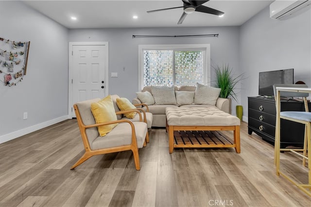 1162 39th Place, Los Angeles, CA 90037 — photo 4 of 22