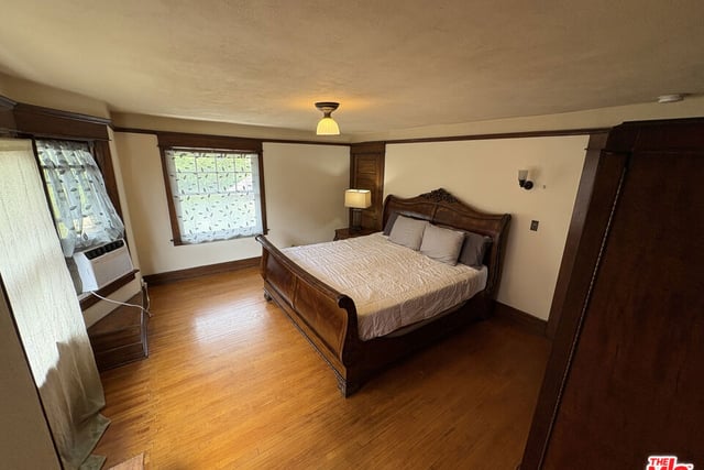 2750 Raymond Avenue, Los Angeles, CA 90007 — photo 34 of 41