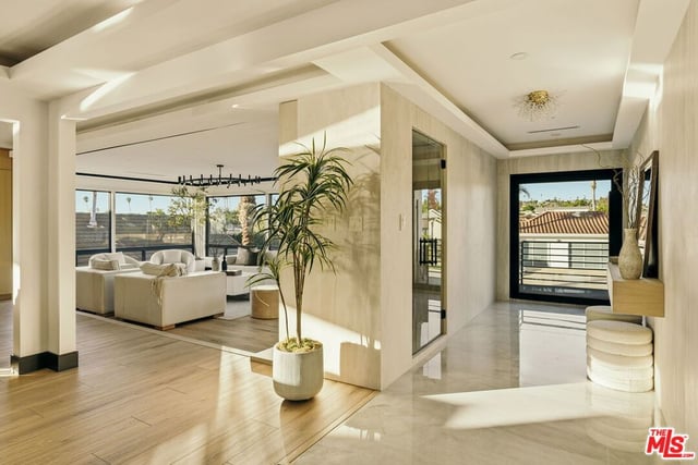 5328 W 62nd Street, Los Angeles, CA 90056 — photo 6 of 37